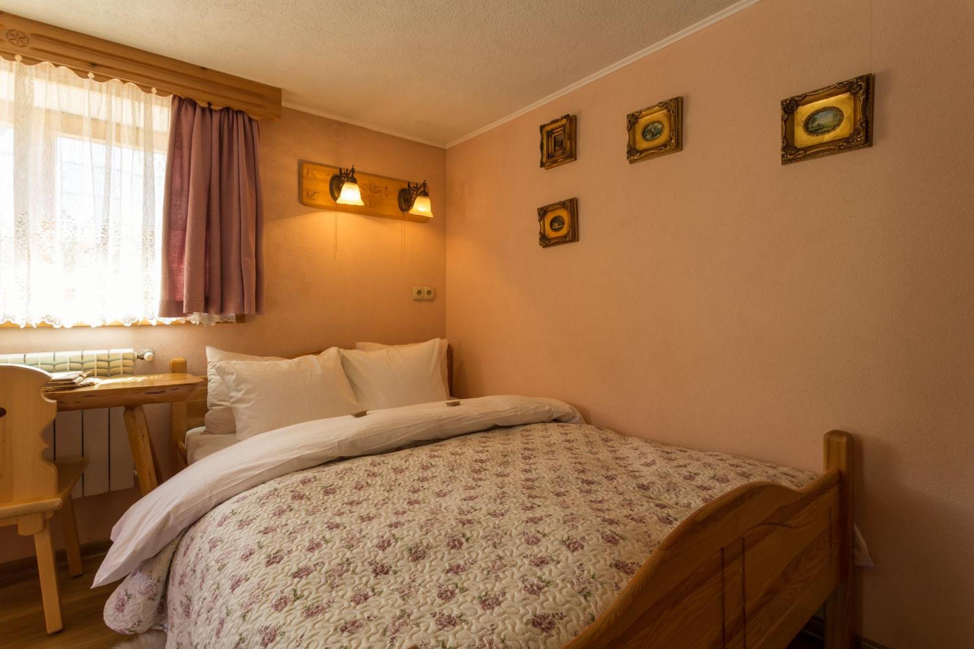 Hotel Bambi Boutique ザコパネ 部屋 写真